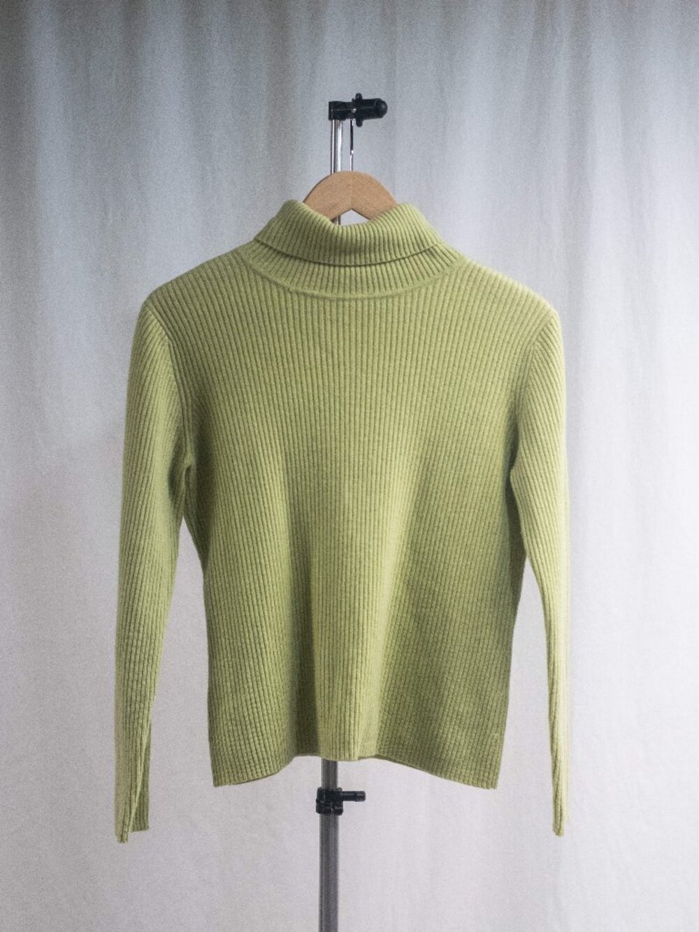 Marconi 100% Cashmere Lime Pistachio Green Ribbed Knit Turtleneck Sweater